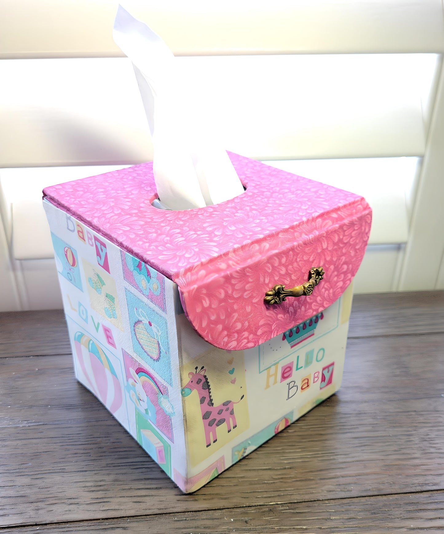 Fabric Covered Tissue Box Holder, Kid's Bedroom Decor, Hello Baby Pink Balloons - Chic Brico