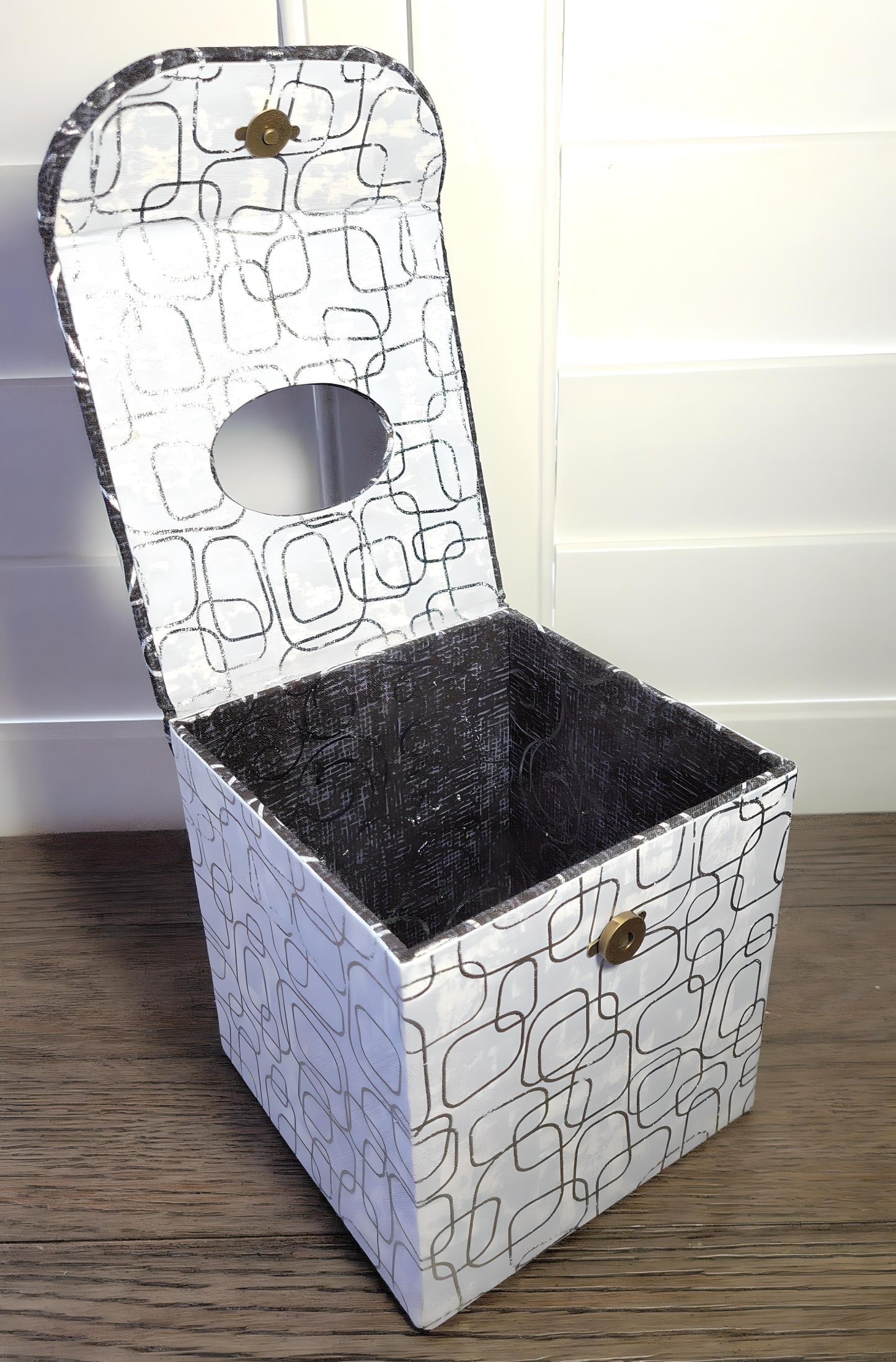 Fabric Covered Tissue Box Holder, Elegant Home, Bath or Bedroom Decor, Metallic Black and Silver Swirls - Chic Brico