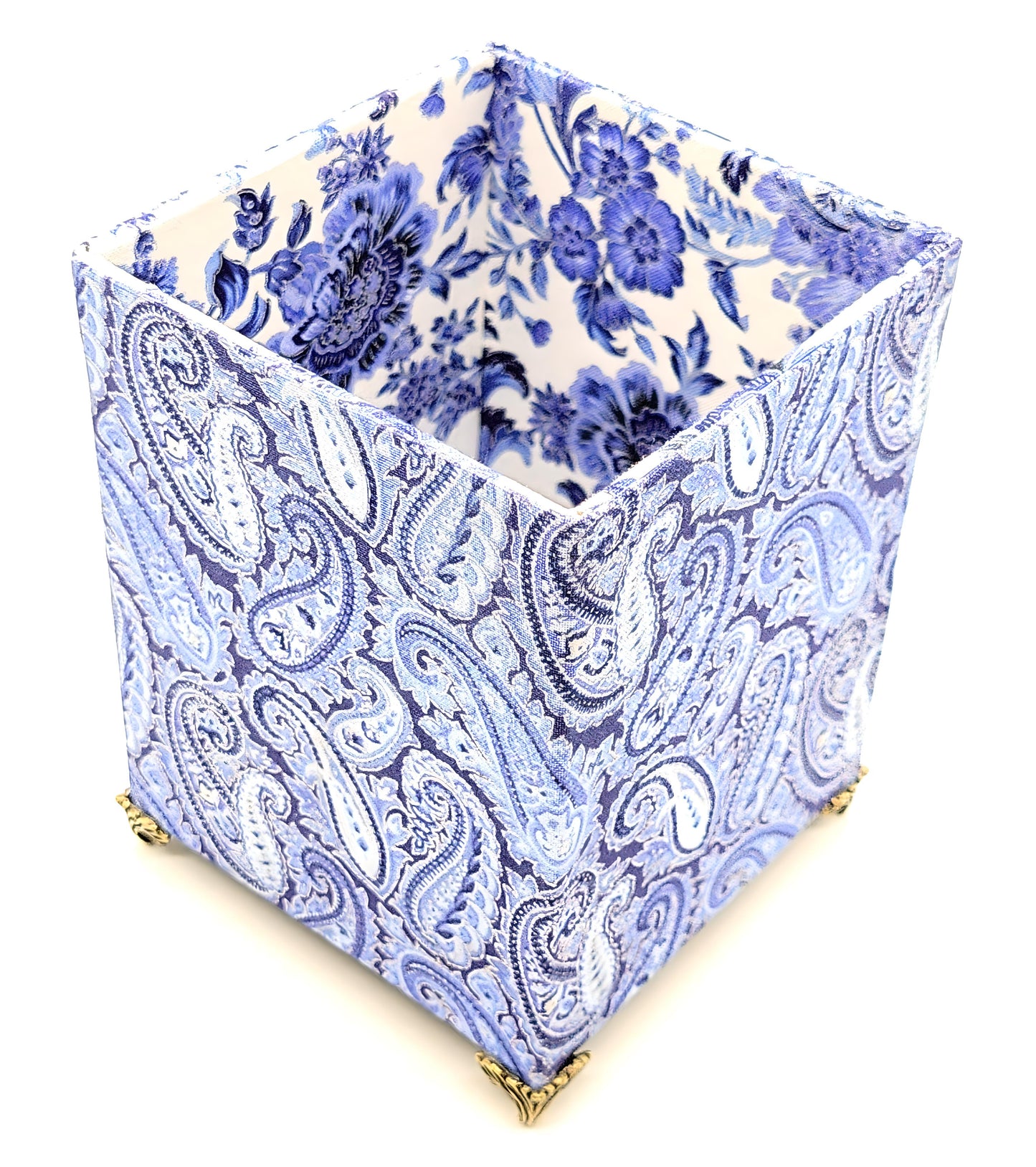 Fabric-Covered Pen Pencil Cosmetics Brushes Holder, Desktop Organizer, Blue, White and Silver Paisley - Chic Brico