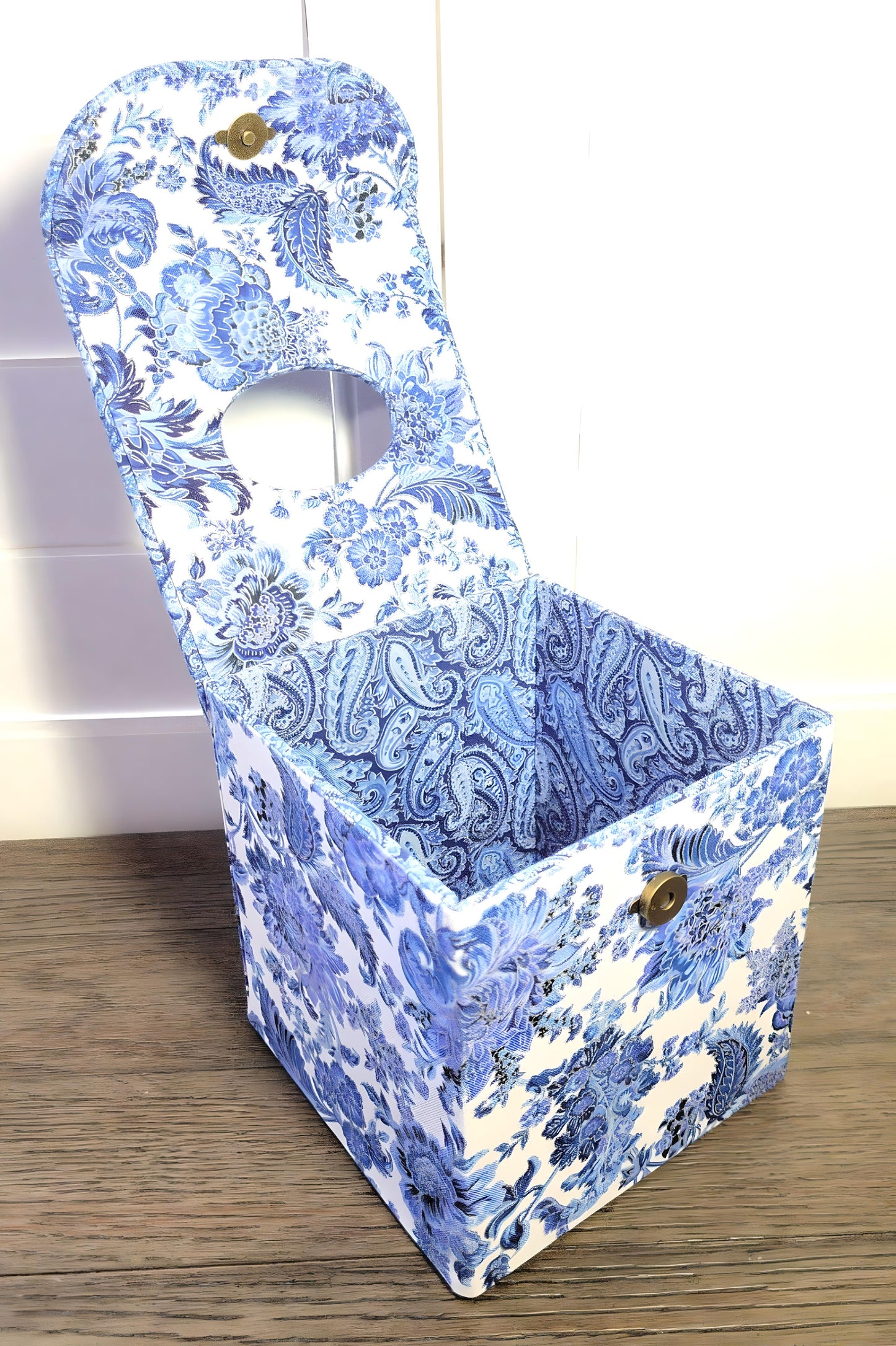 Fabric Covered Tissue Box Holder, Elegant Home, Bath or Bedroom Decor, Delft Blue, White and Silver Paisley - Chic Brico