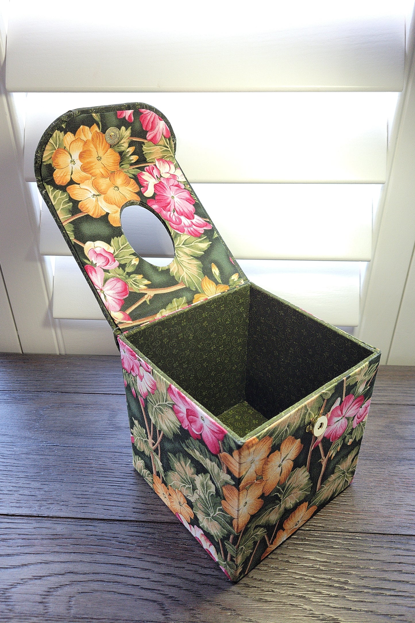 Fabric Covered Tissue Box Holder, Elegant Home, Bath or Bedroom Decor, Dark Olive Green and Vivid Jungle Flowers - Chic Brico