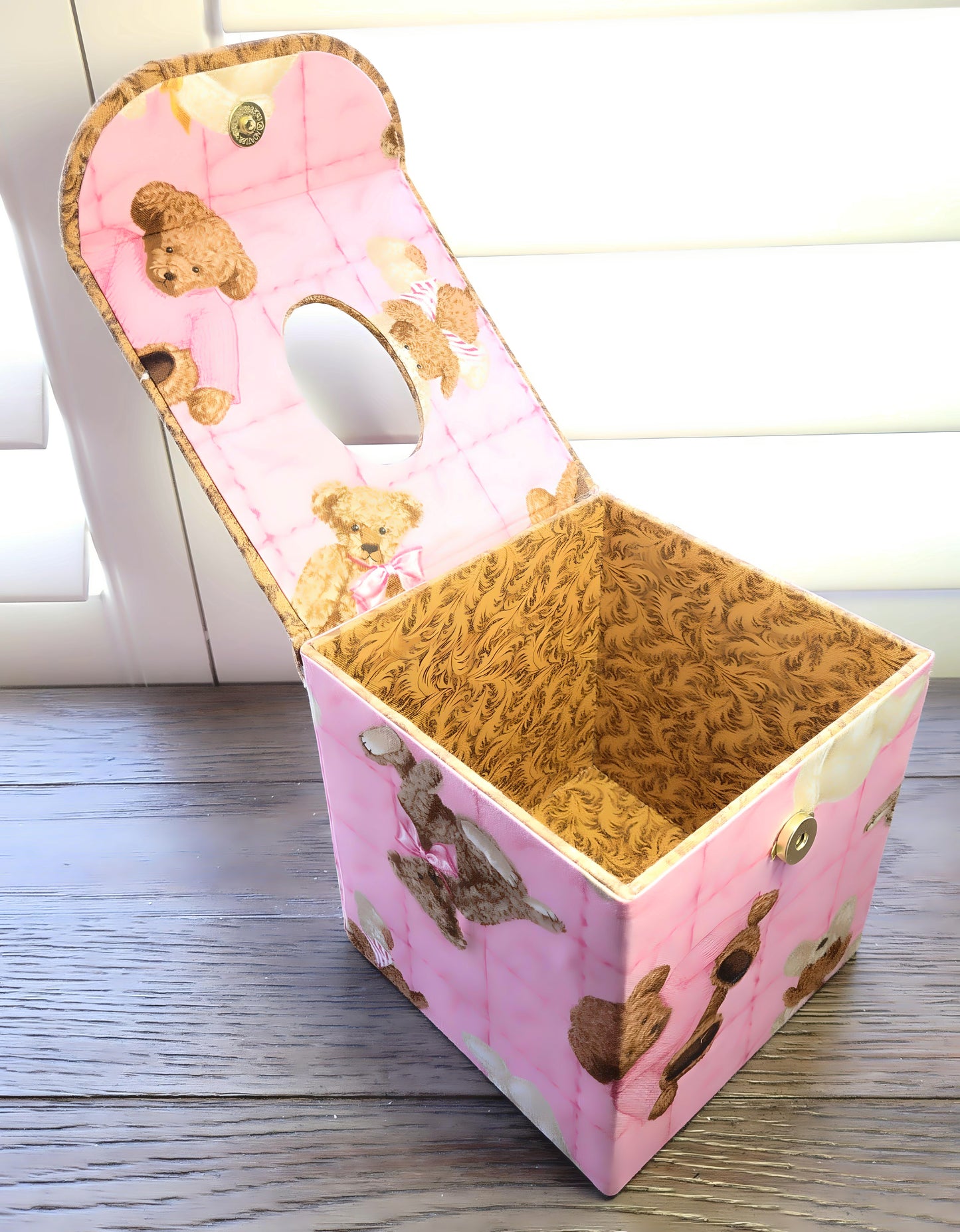 Fabric Covered Tissue Box Holder, Kid's Bedroom Decor, Pink and Brown Teddy Bears - Chic Brico