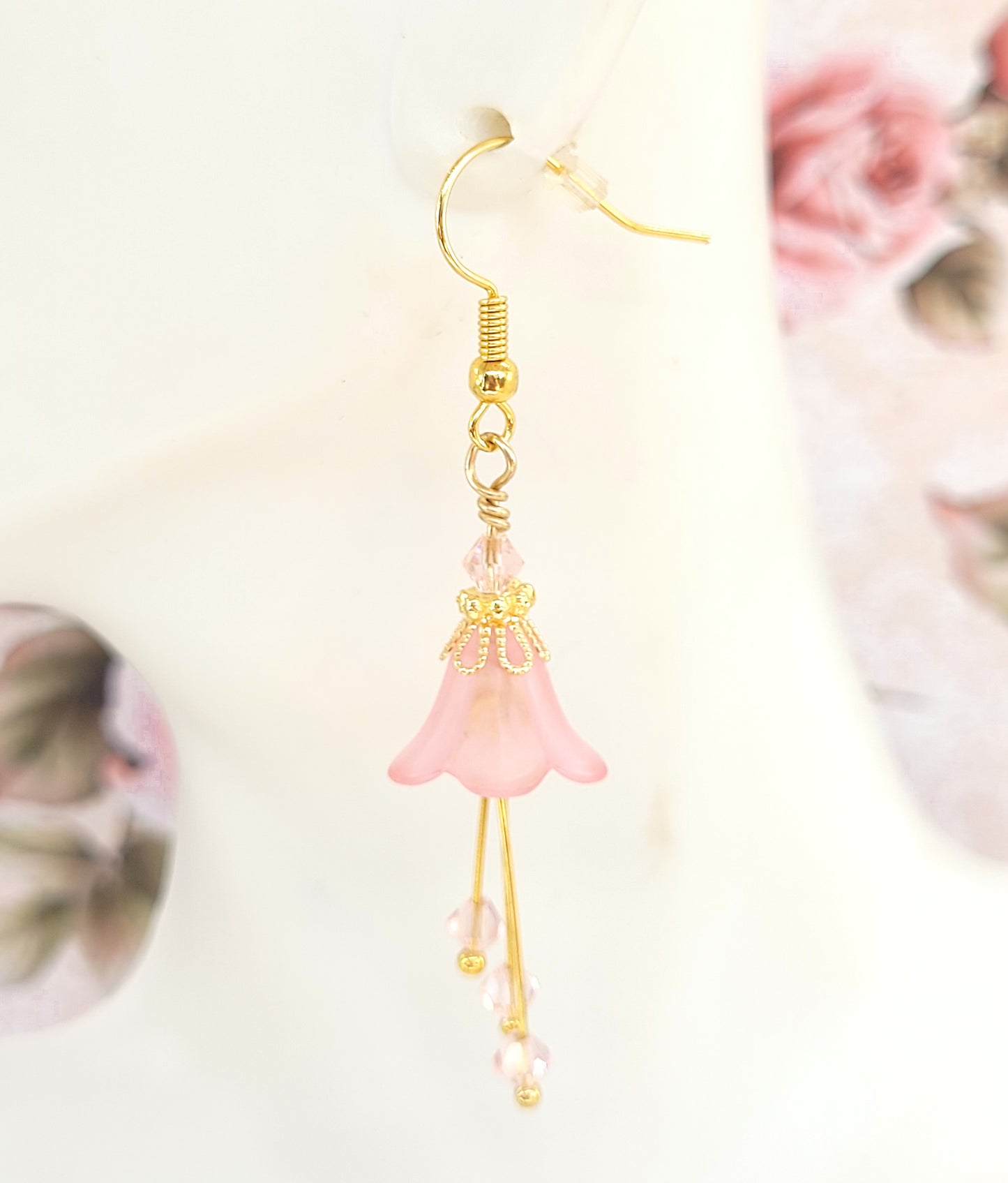 Light Pink and Gold Bell Flower Earrings - Chic Brico