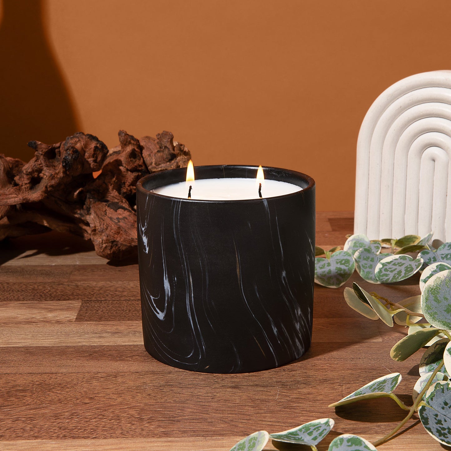 Natural Jasmine Vesper Black Marquina Candle 17oz - Chic Brico