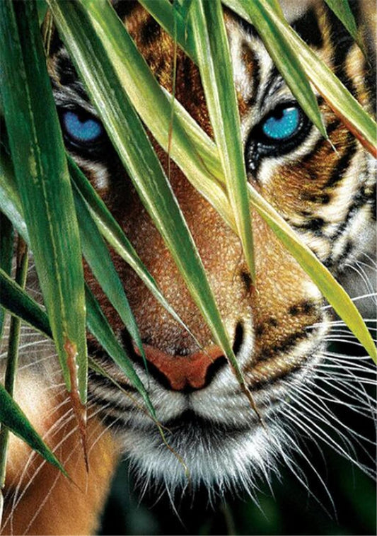 Beautiful Blue-Eyed Tiger & Leaves Diamond Painting Kit for Kids & Adults, 5D Full Drill Round - Chic Brico