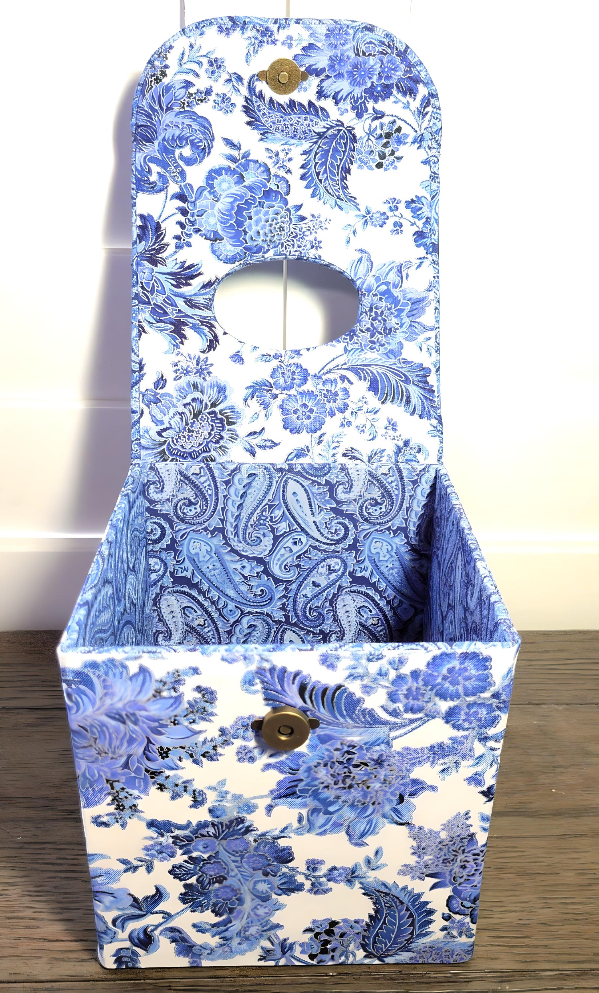 Fabric Covered Tissue Box Holder, Elegant Home, Bath or Bedroom Decor, Delft Blue, White and Silver Paisley - Chic Brico