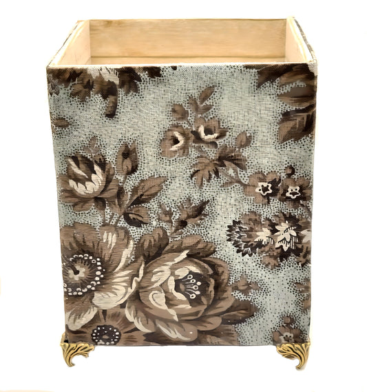 Fabric-Covered Pen Pencil Cosmetics Brushes Holder, Desktop Organizer, Vintage Victorian Wallpaper - Chic Brico