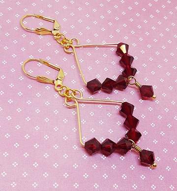 Siam Red Diamond-Shaped Dangle Earrings - Chic Brico