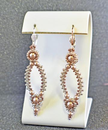 Powder Almond and Silver Oval Hoop Earrings made with Swarovski Pearls - Chic Brico